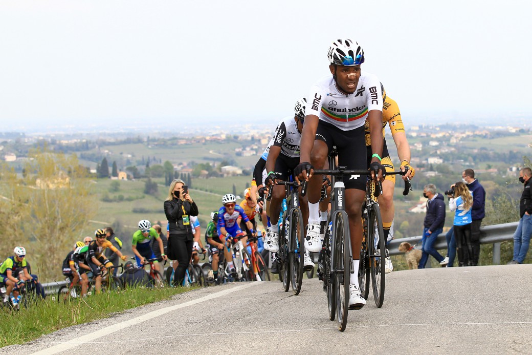 18/04/2021 - San Vendemiano (Tv) - 14 Trofeo Citta di San Vendemiano - u23  - UCI 1.2
nella foto: il gruppo impegnat a Ca del Poggio
© Riccardo Scanferla - Photors.it